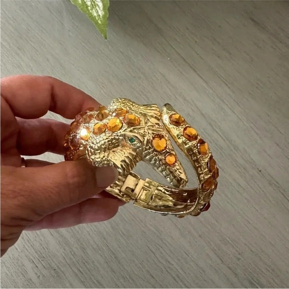 Chucky Rare Gator Rhinestone Orange
Bangle Bracelet Gold and Orange Jeweled - Picture 1 of 7